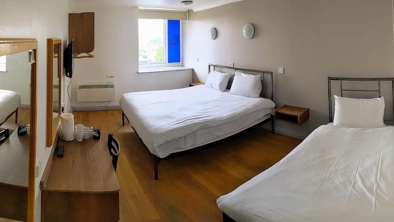 247Hotel.Com Oldham Bagian luar foto